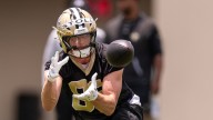 Saints to sign TE Jack Stoll to 53