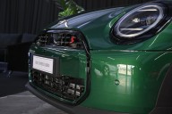 Mini lanzó los nuevos John Cooper Works y Cooper Cabrio: cuánto cuestan en Argentina