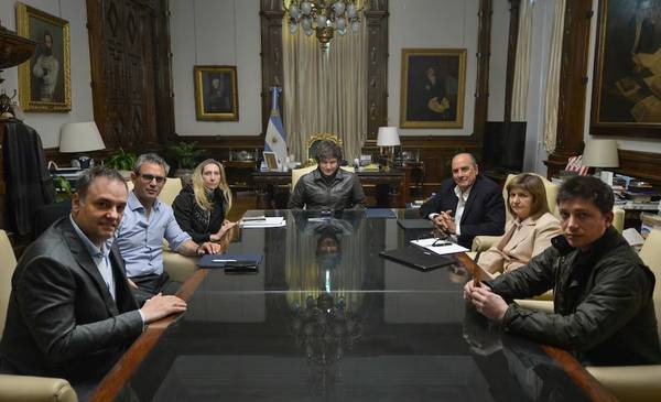 Tras posponer su viaje a EE. UU., Milei encabezará una reunión de la mesa política