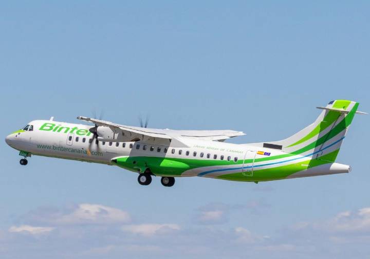 Binter firma la financiación de nueve aviones ATR de última generación