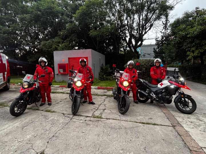 Rinden homenaje en Cruz Roja por víctimas de sismos en CDMX