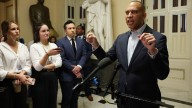 Trump, top Democrats fail to make progress in averting looming shutdown