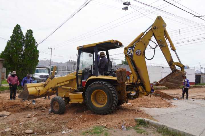 Comienza Gobierno Municipal trabajos de pavimentación de la calle Tierra y Libertad
