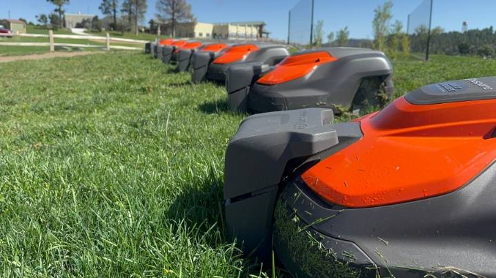 Los Alamos County deploys robots to perform landscaping