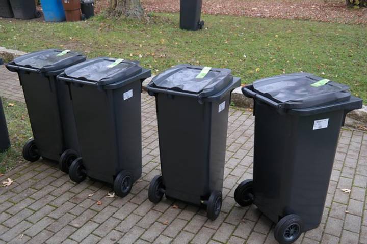 Trump Taken on Dazzling Tour of Windsor's Industrial Bins