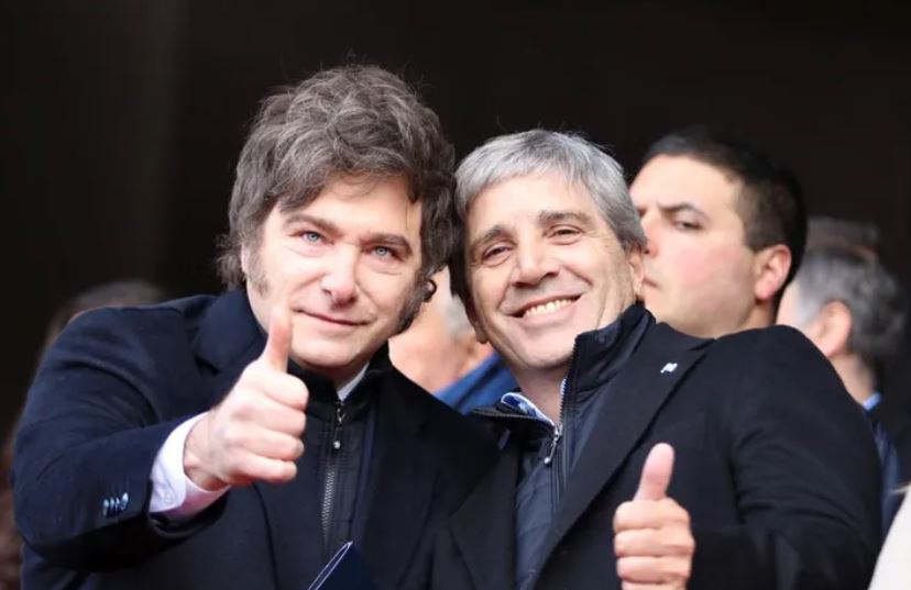 Javier Milei celebró los datos de la inflación de agosto y felicitó a Luis Caputo