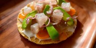 Cómo preparar unas tostadas de pata, receta de un típico antojito mexicano