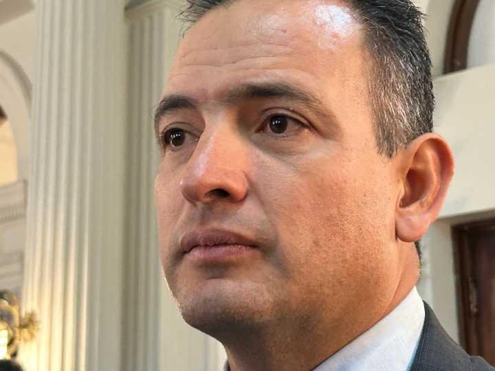 Llama Marco Bonilla a algunos padres de familia dejar de solapar contenidos violentos a sus hijos