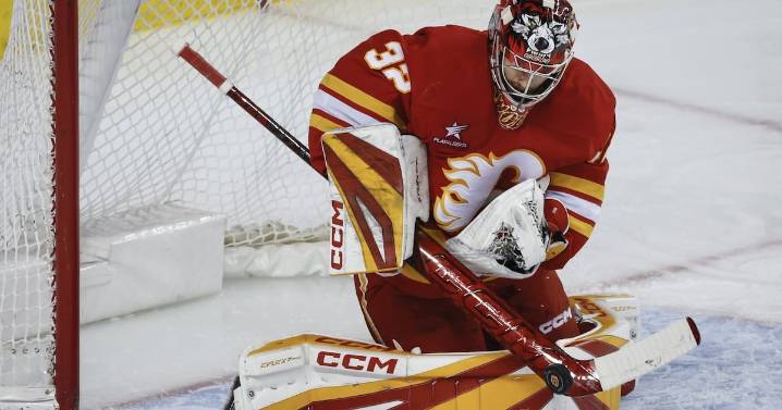 Dustin Wolf signs contract extension with Calgary Flames
