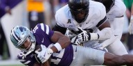 Hellums accounts for 3 TDs, scores with 2:52 left to push Army past Kansas State 24