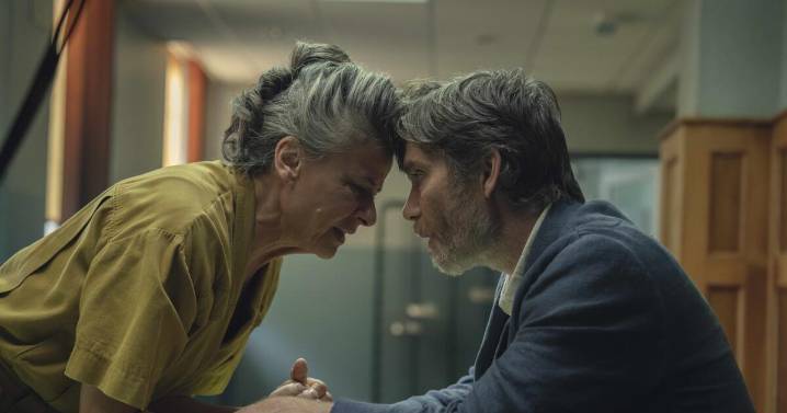 Review: In 'Steve,' Cillian Murphy plays a committed teacher, riding out waves of trouble in class and inside his head
