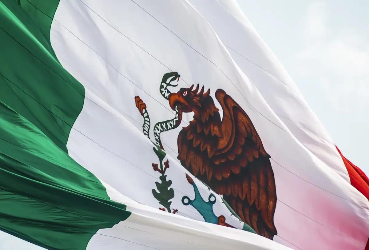 Mexicanos celebran el 15 de septiembre con memes y hasta pozole en redes sociales