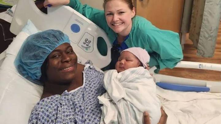 Nace en Estados Unidos un bebé de casi siete kilos: "¿Me lo están sacando a mí"