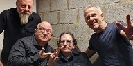 El emotivo encuentro de Charly García con los brasileños de Paralamas