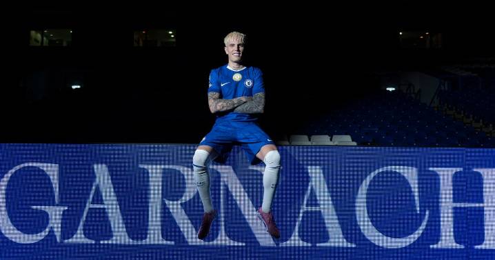 Alejandro Garnacho makes subtle nod to Man United as Chelsea decision confirmed