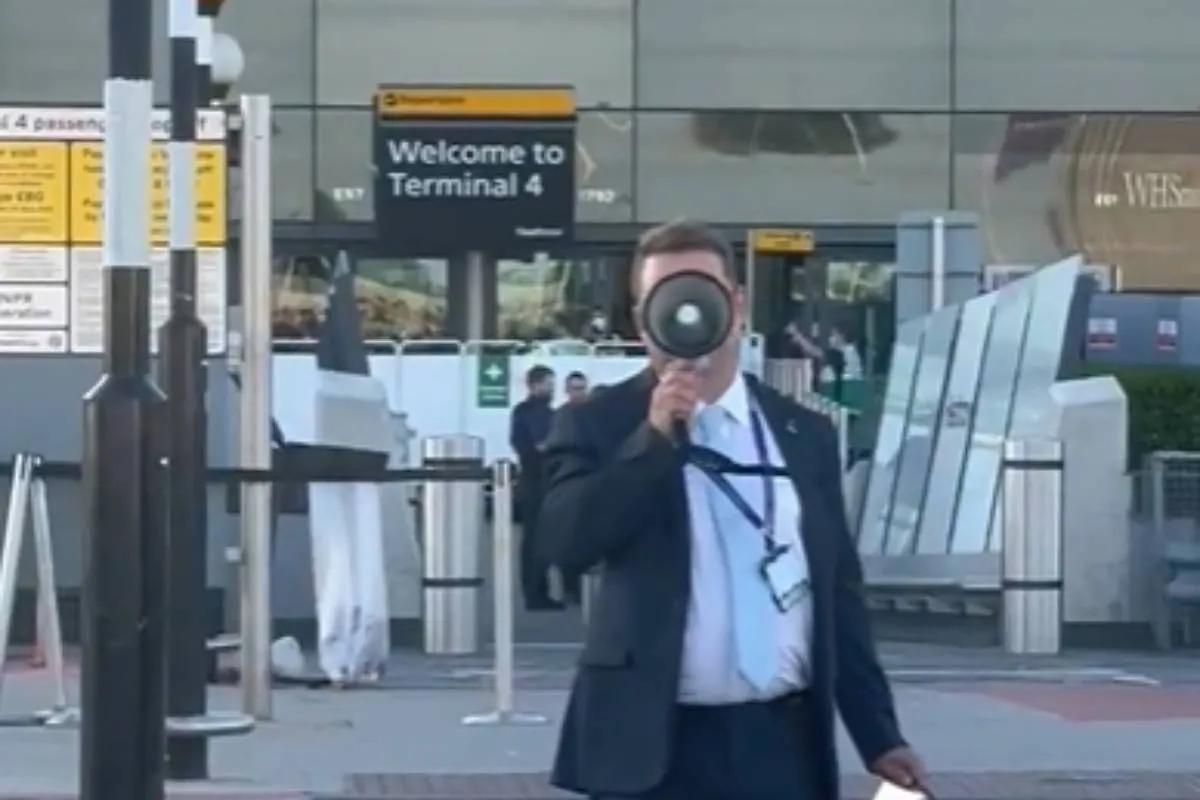 La Terminal 4 de Heathrow, cerrada durante más de dos horas por un incidente con materiales "peligrosos"