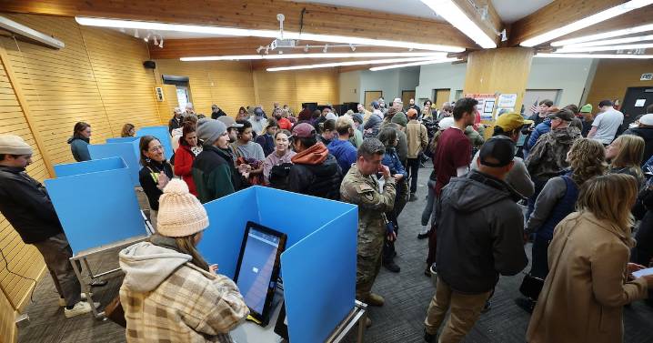 As Utah redraws maps, congressional delegation takes ‘watch and wait’ approach