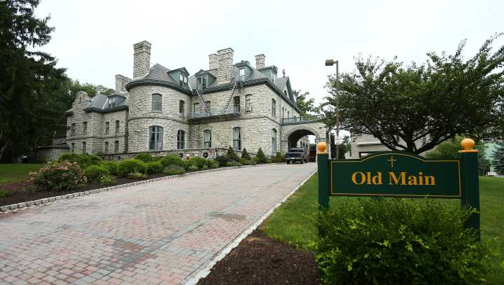 Lawyers give opening arguments in Delbarton priest sex abuse case