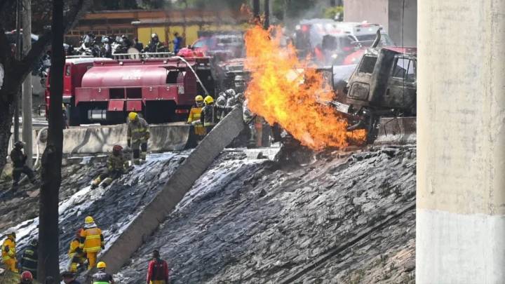 Aumentan los muertos por explosión de pipa de gas en Puente de la Concordia