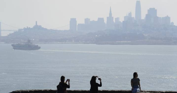 Wildfire smoke is killing Americans. A new study quantifies how much