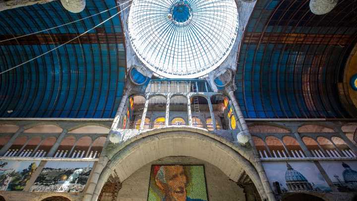 El Padre Ángel abre una mezquita y una sinagoga en la catedral de Justo Gallego y divide a los vecinos
