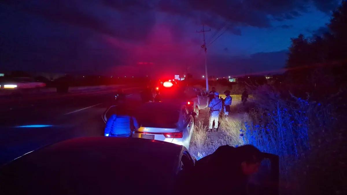 Localizan cadáver de un hombre en la carretera Celaya-Salvatierra; es el segundo en menos de 24 horas