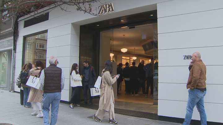 Inditex gaña 2.791 millóns no primeiro semestre (+0,8 %) e eleva vendas un 1,6 %