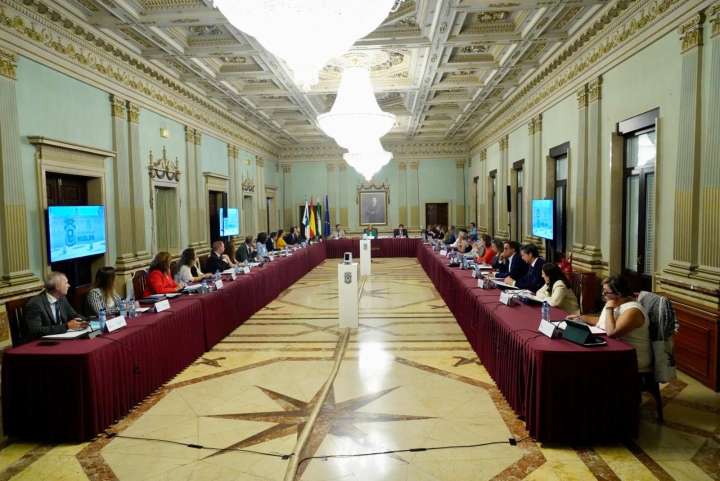 El Pleno del Ayuntamiento de Huelva acuerda pedir al Gobierno Central la terminación urgente de las obras de la Presa de Alcolea