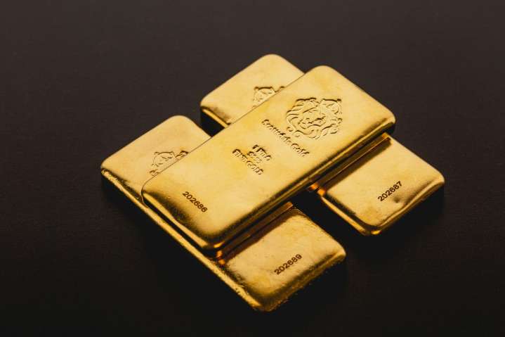 El precio del oro alcanza un récord histórico de $3,546.96