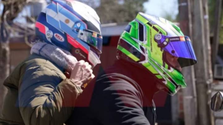 La madre de Colapinto fue a votar en moto y con un "curioso" casco