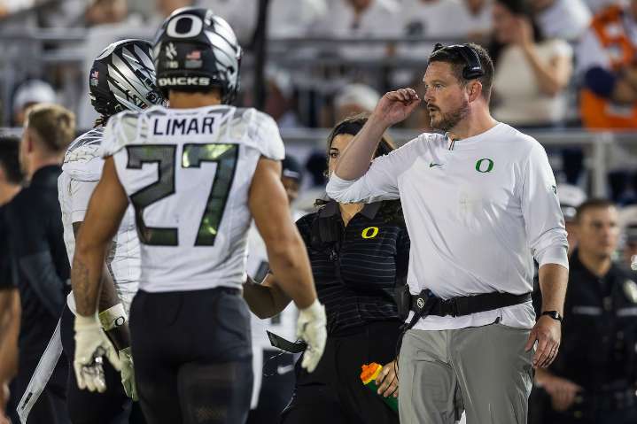 Oregon's Dan Lanning trolls Penn State White Out after road win over Nittany Lions