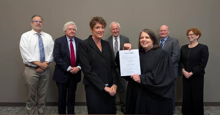 New Kansas Supreme Court justice sworn in