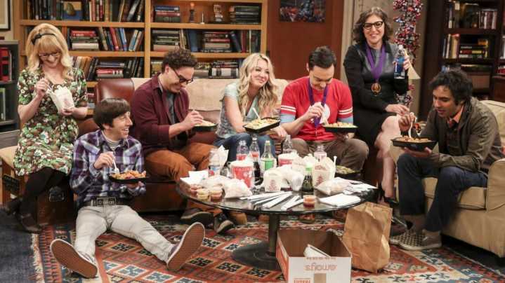 The 9 Funniest Unscripted Big Bang Theory Moments