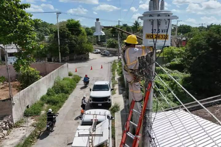 CFE concluye supervisión en Atasta: subestación eléctrica avanza lentamente