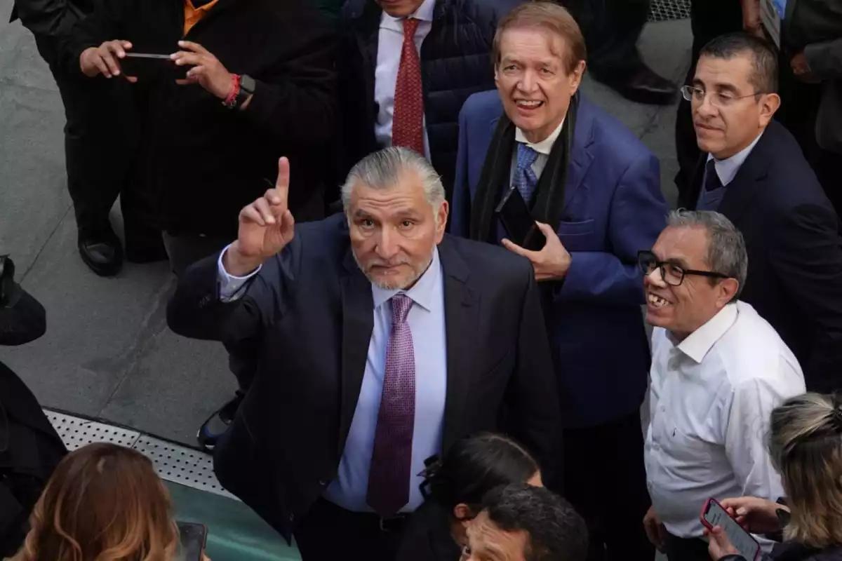 Presidenta Sheinbaum pide a Adán Augusto aclarar depósitos millonarios no declarados