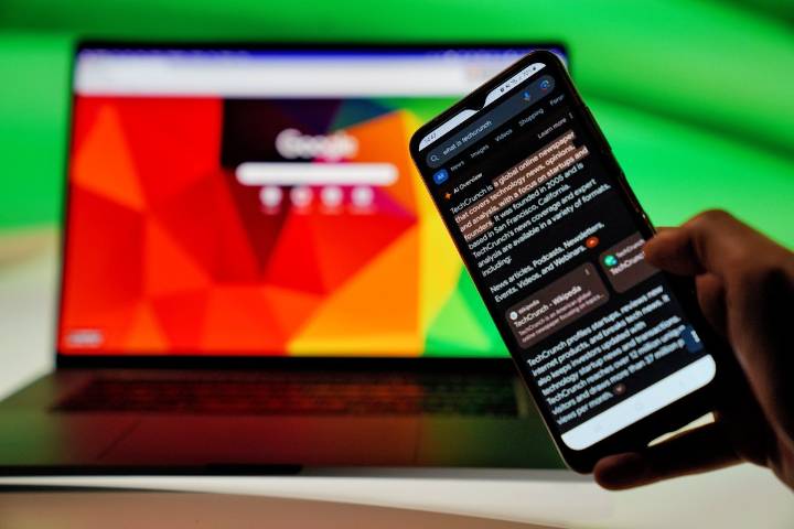 Google parece estar asfixiando a los sitios web de noticias con sus nuevos AI Overviews