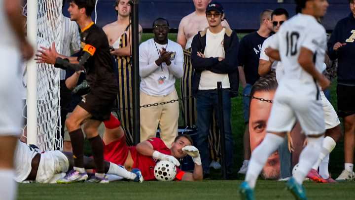 Akron notches sixth straight shutout, looks to Big East play
