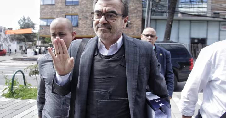 Olmedo López confirma órdenes de exministro Velasco para favorecer al senador Chagüi