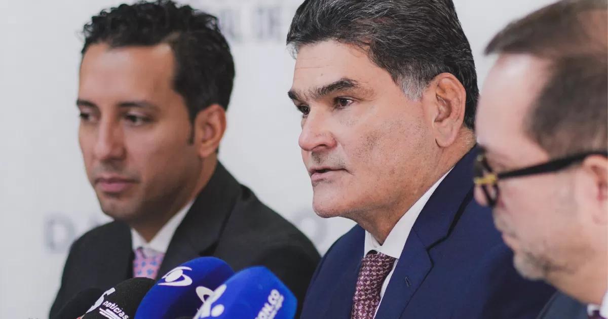 El procurador Gregorio Eljach emite directiva para prohibir la participación política de funcionario