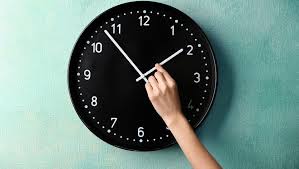 Cambio de hora confirmado 2025: adelantan el reloj como nunca antes en la historia