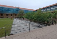 El patio central del Centro Municipal de El Coto, en Gijón, incorporará gradas para eventos