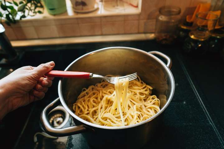 People’s Pharmacy: Is eating a high-carb dinner contributing to my evening heartburn?