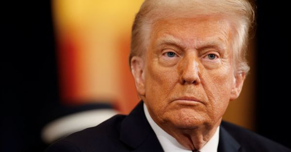 Se reveló el misterio más grande de EE.UU.: el motivo por el que Trump tiene la cara naranja y la enfermedad que lo causa