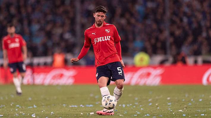 Felipe Loyola podría ir a Europa tras la fecha FIFA: Qué club lo quiere y el millonario monto del fichaje El volante tiene chance de dejar Independiente.