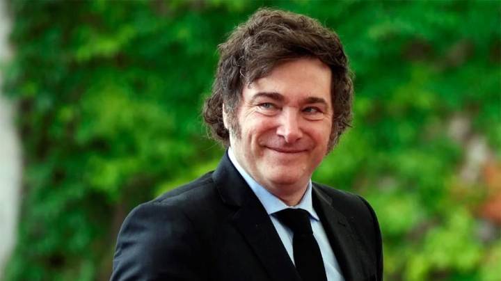 Javier Milei viaja a Córdoba para lanzar la campaña electoral de LLA tras el golpe en el Congreso