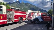 Incendio en casa moviliza a bomberos en Monterrey; fuego consumió habitación entera