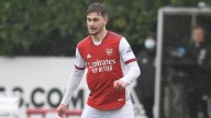 Conmoción en el fútbol inglés: murió el exjugador del Arsenal de 21 años que se había golpeado la cabeza contra un muro