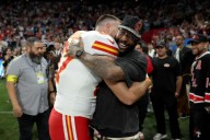 Travis Kelce hangs with Odell Beckham Jr. before Chiefs' opener