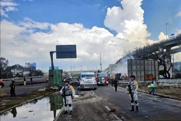 Activa Ejército Plan DN-III-E tras explosión de pipa