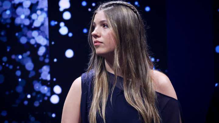 La infanta Sofía apuesta por el escote Bardot, la apuesta para estilizar la figura de forma elegante